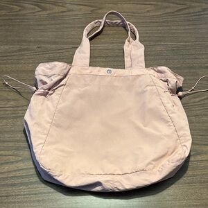 Lululemon Side Cinch Shopper Bag 18L Pastel Pink